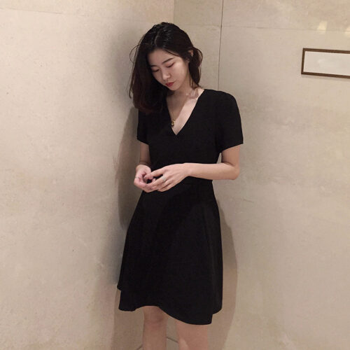 2019ชุดเดรสสีดำ
