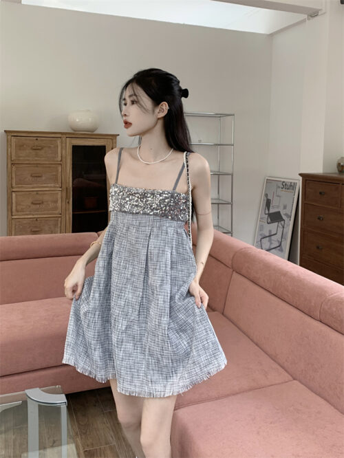 ชุดเดรส KONI GRAY